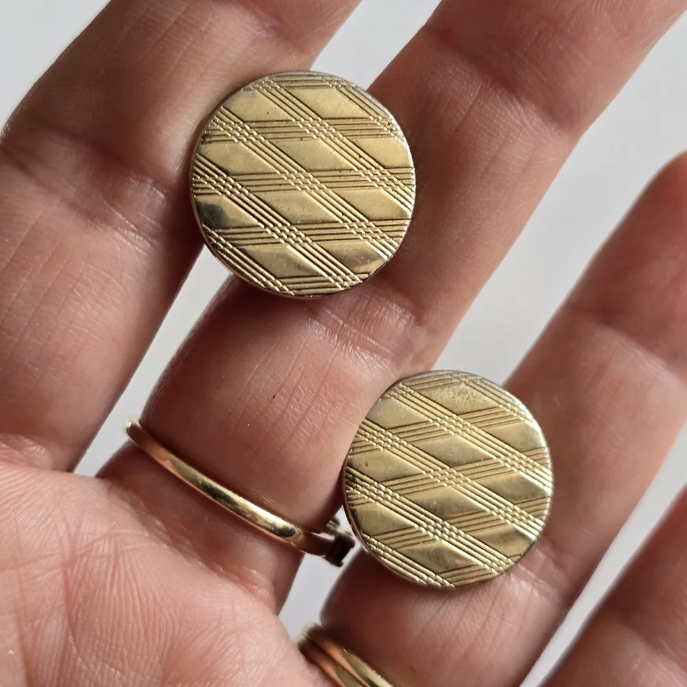 Vintage cuff links crisscross circle gold tone cufflinks criss cross